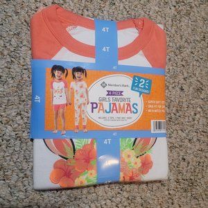 4 Piece Pajama Set in Size 4T NWT Floral Unicorn